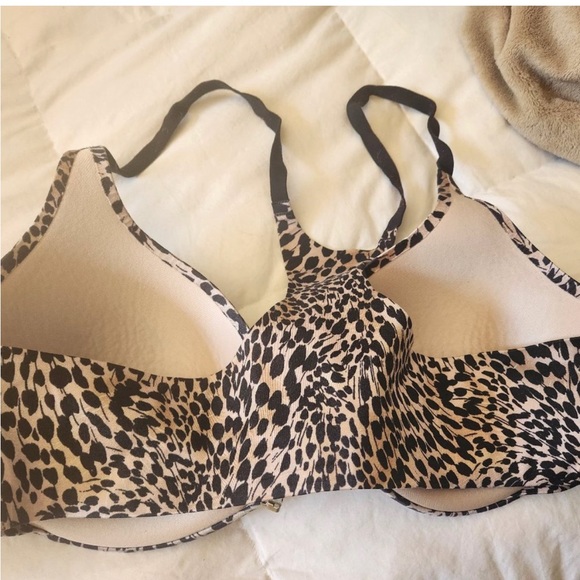 Victoria Secret front closure racer back 36D - Picture 2 of 4